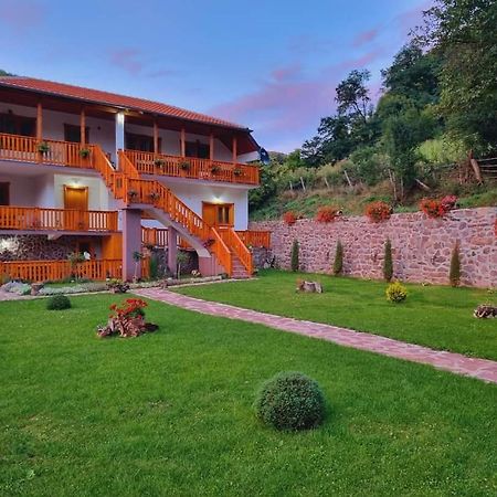 Kuca Stojanovica Topli Do Pirot Buitenkant foto