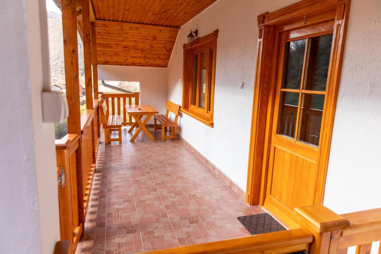 Kuca Stojanovica Topli Do Pirot Buitenkant foto