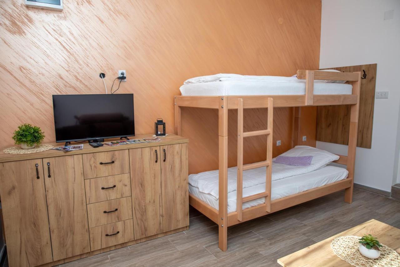 Kuca Stojanovica Topli Do Pirot Buitenkant foto